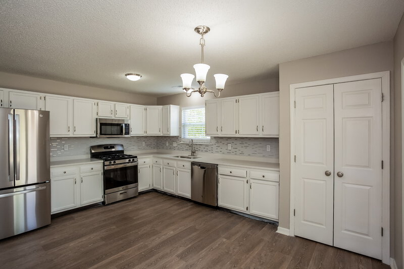 2,470/Mo, 6404 Amarillo Way Indianapolis, IN 46237 Dining Room View