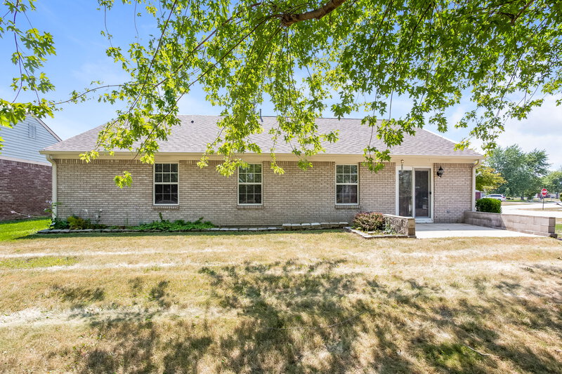 2,470/Mo, 6404 Amarillo Way Indianapolis, IN 46237 Rear View