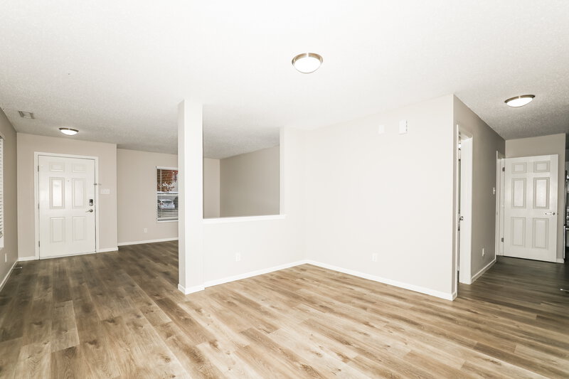 1,935/Mo, 8117 Retreat Ln Indianapolis, IN 46259 Living Room View
