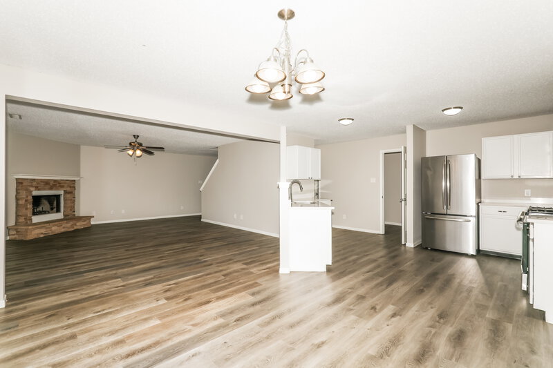 1,935/Mo, 8117 Retreat Ln Indianapolis, IN 46259 Dining Room View