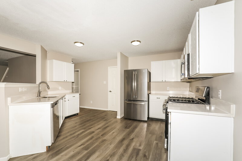 1,935/Mo, 8117 Retreat Ln Indianapolis, IN 46259 Kitchen View