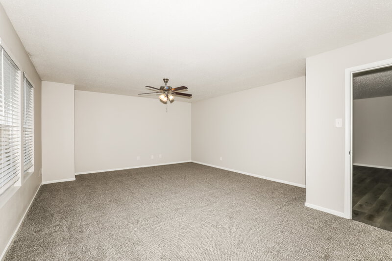 1,935/Mo, 8117 Retreat Ln Indianapolis, IN 46259 Main Bedroom View