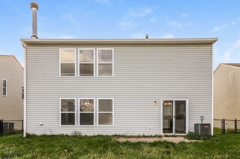 1,935/Mo, 8117 Retreat Ln Indianapolis, IN 46259 Rear View