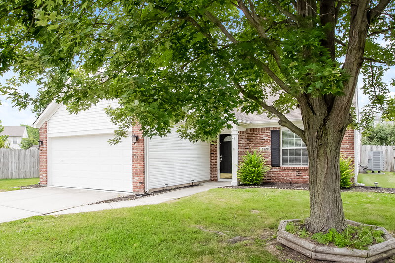 2,140/Mo, 5620 Willowridge Ct Indianapolis, IN 46221 Front View