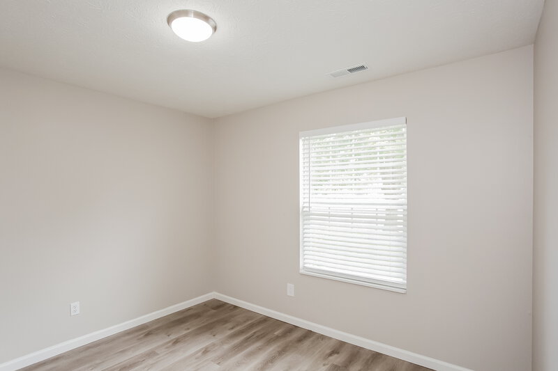2,140/Mo, 5620 Willowridge Ct Indianapolis, IN 46221 Bedroom View