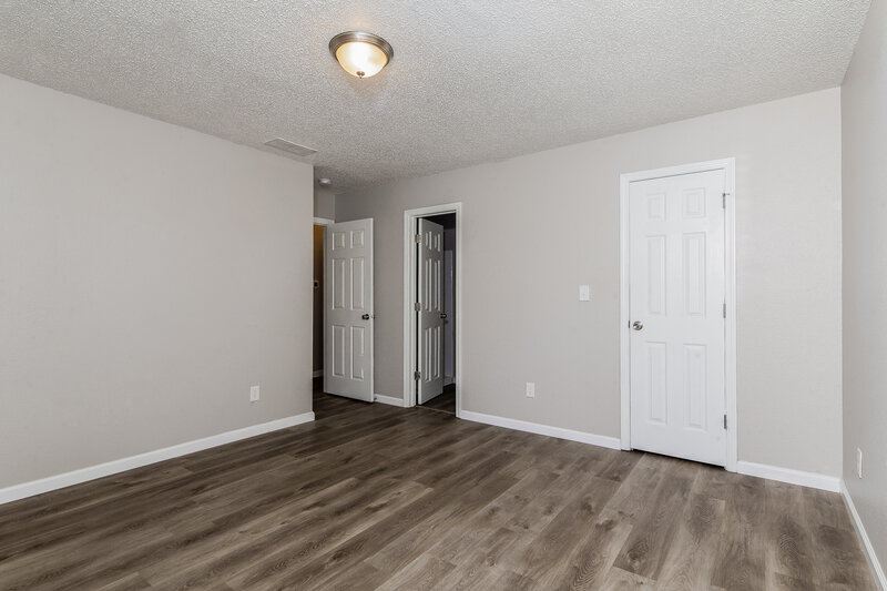 1,840/Mo, 8043 Southern Trails Pl Indianapolis, IN 46237 Main Bedroom View