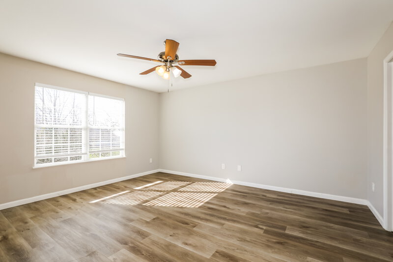 2,165/Mo, 302 Brookview Dr Brownsburg, IN 46112 Main Bedroom View