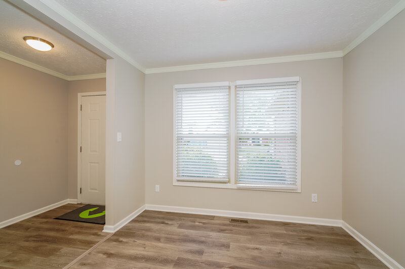 2,010/Mo, 3124 Eastpointe Dr Franklin, IN 46131 Dining Room View 2