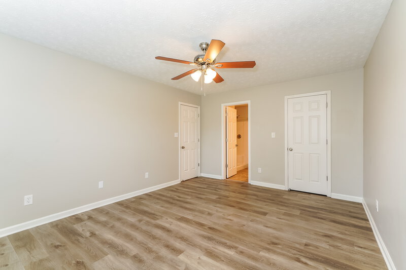 2,010/Mo, 3124 Eastpointe Dr Franklin, IN 46131 Main Bedroom View 2