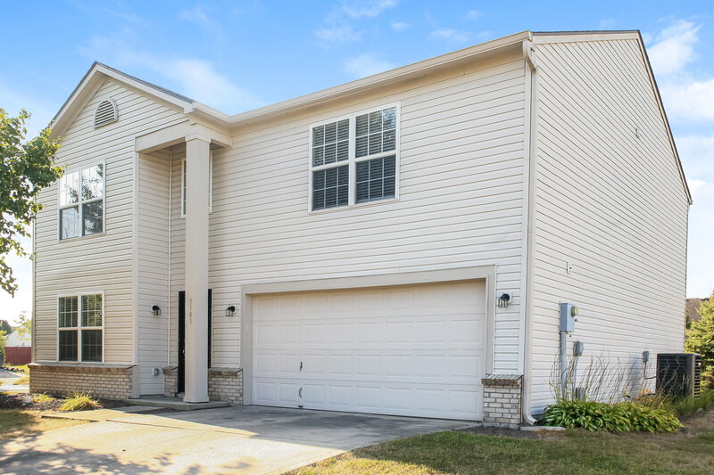 1,970/Mo, 3185 Mcintosh Dr Bargersville, IN 46106 Front View