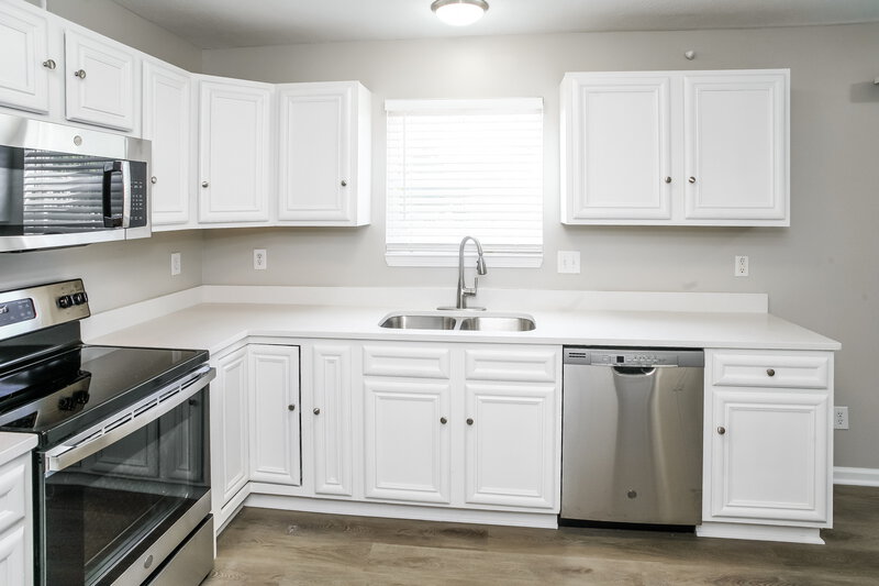 1,970/Mo, 3185 Mcintosh Dr Bargersville, IN 46106 Kitchen View 2