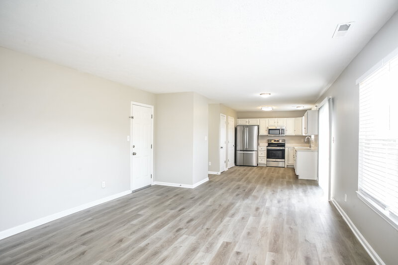 1,970/Mo, 3185 Mcintosh Dr Bargersville, IN 46106 Family Room View