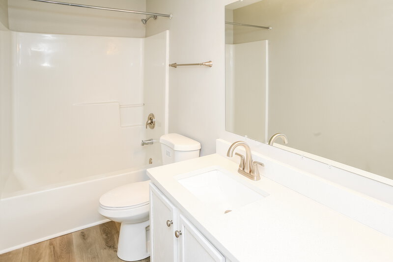 1,970/Mo, 3185 Mcintosh Dr Bargersville, IN 46106 Bathroom View