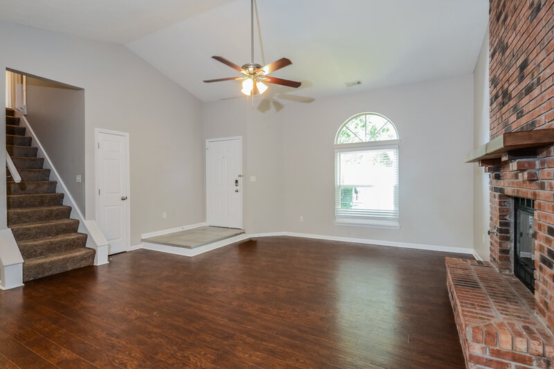 1,785/Mo, 9231 Ratcliff Ct Indianapolis, IN 46234 Living Room View 2