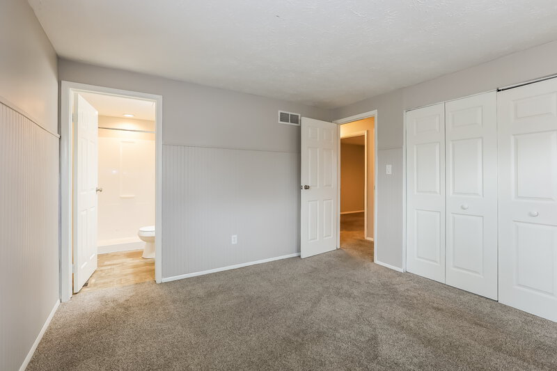 2,125/Mo, 804 Moss Oak Ct Indianapolis, IN 46217 Misc View 9