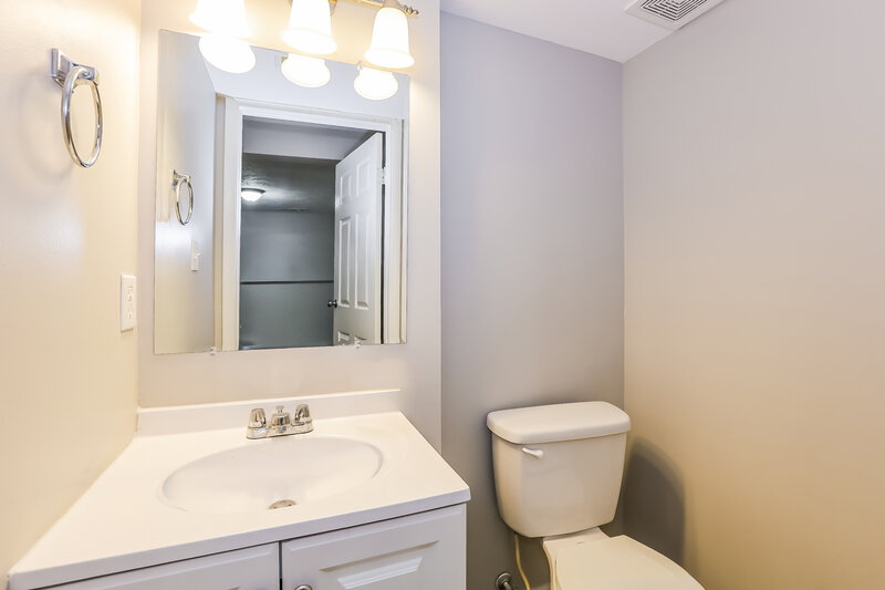 2,125/Mo, 804 Moss Oak Ct Indianapolis, IN 46217 Misc View 11