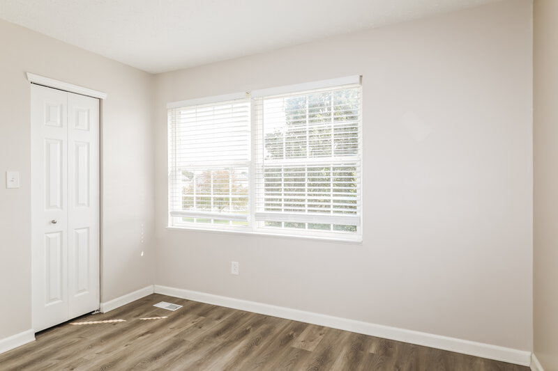 2,100/Mo, 476 Southern Pines Dr Whiteland, IN 46184 Bedroom View