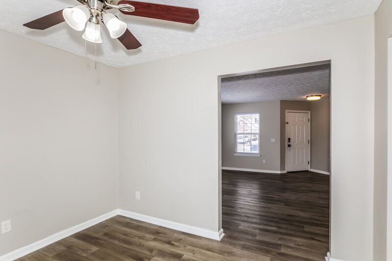 2,350/Mo, 8078 Carina Dr Indianapolis, IN 46268 Dining Room View