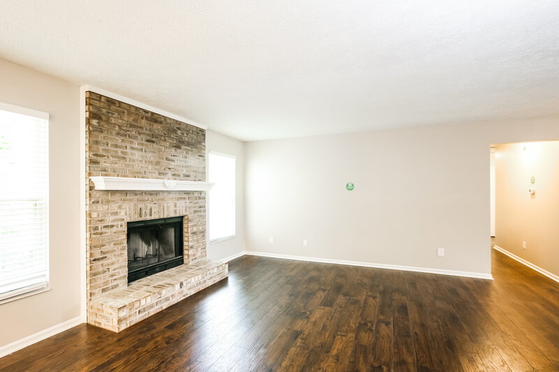 1,845/Mo, 1808 Beckenbauer Ln Indianapolis, IN 46214 Living Room View 2