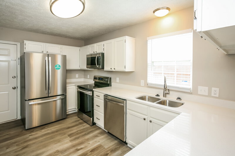 1,845/Mo, 1808 Beckenbauer Ln Indianapolis, IN 46214 Kitchen View