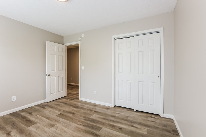 2,045/Mo, 12030 Bearsdale Dr Indianapolis, IN 46235 Bedroom View 4