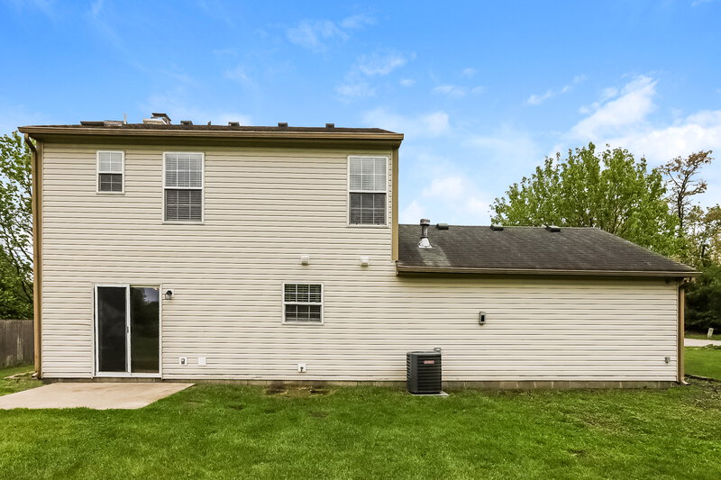 2,045/Mo, 12030 Bearsdale Dr Indianapolis, IN 46235 Rear View