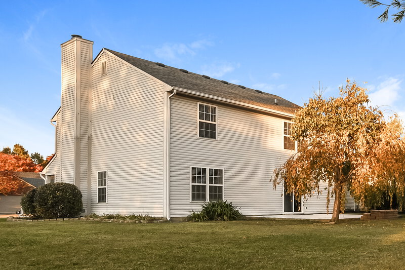 2,150/Mo, 9915 Glenburr Ct Fishers, IN 46038 Rear View