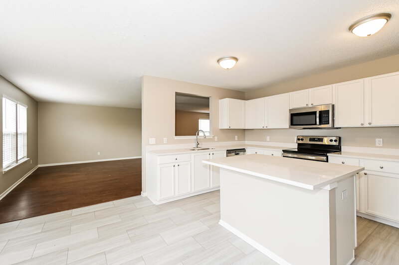 2,265/Mo, 8652 Orchard Grove Ln Camby, IN 46113 Kitchen View