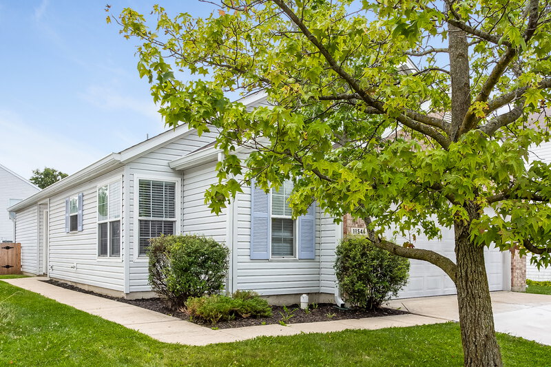 1,990/Mo, 11541 Glenn Abbey Ln Indianapolis, IN 46235 Front View