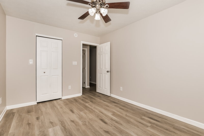 2,000/Mo, 6607 El Paso Dr Indianapolis, IN 46214 Bedroom View