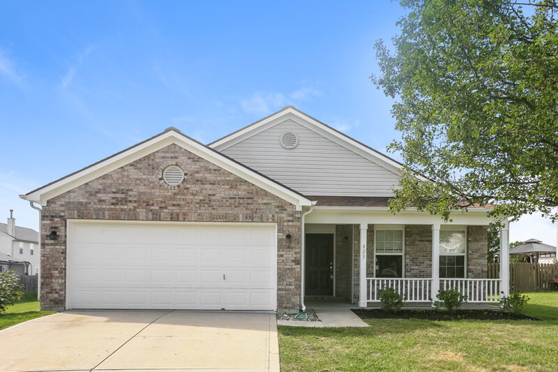 2,020/Mo, 823 Pine Lake Dr Greenwood, IN 46143 External View