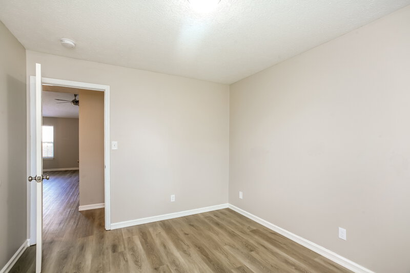 2,020/Mo, 823 Pine Lake Dr Greenwood, IN 46143 Dining Room View