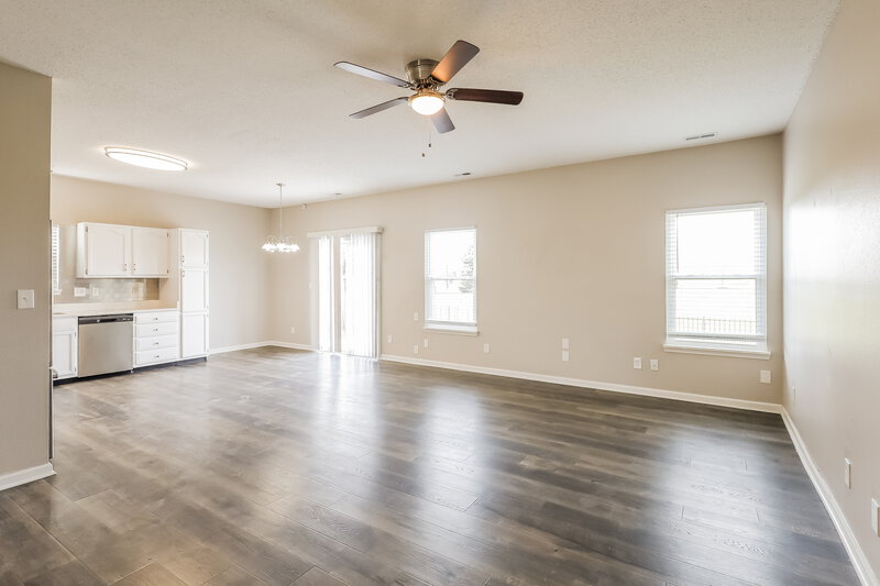 2,240/Mo, 3550 Limelight Ln Whitestown, IN 46075 Living Room View