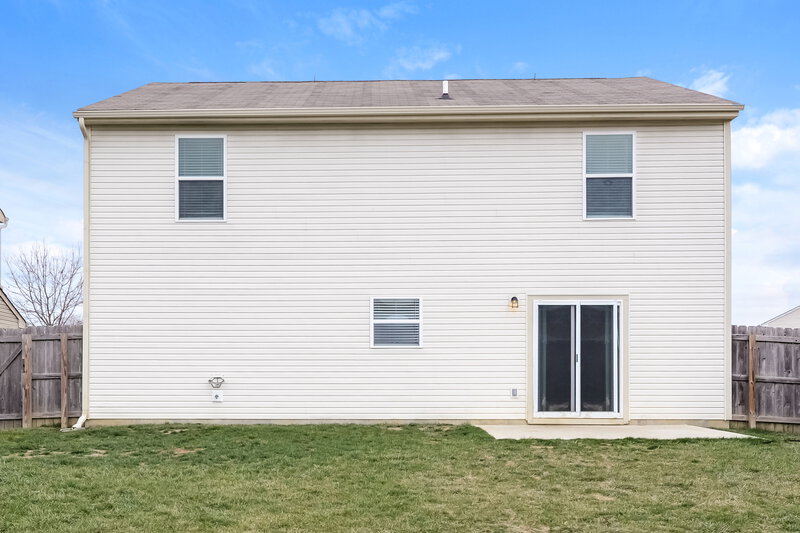 1,930/Mo, 508 Grassy Bend Dr Greenwood, IN 46143 Rear View