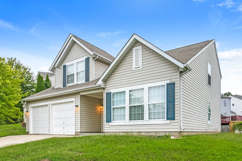 2,070/Mo, 7462 Carnation Ln Indianapolis, IN 46214 Front View