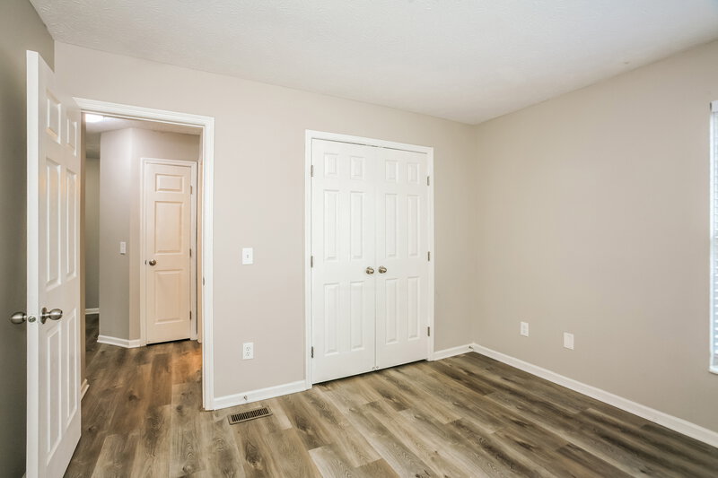 2,070/Mo, 7462 Carnation Ln Indianapolis, IN 46214 Bedroom View 2