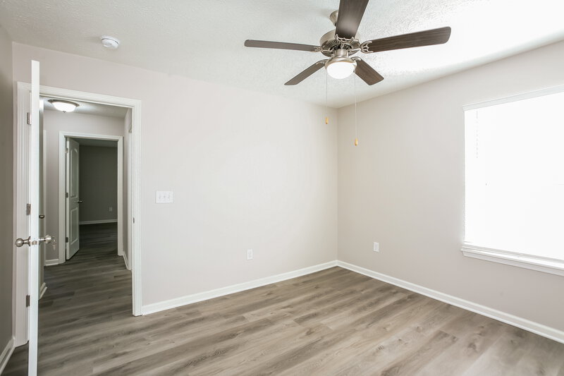 2,190/Mo, 6447 Ault Pl Indianapolis, IN 46221 Bedroom View