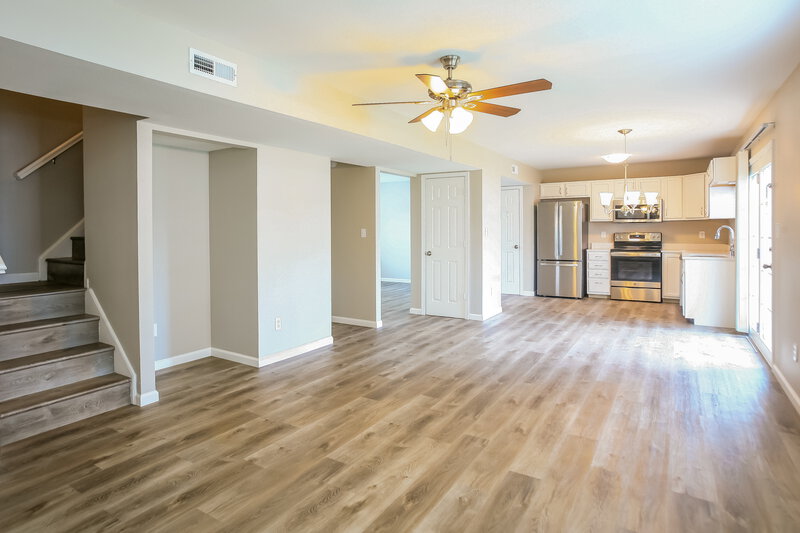 1,730/Mo, 1906 Murdoch Dr Greenfield, IN 46140 Living Room View