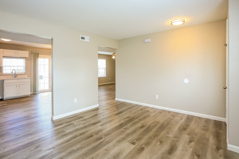 1,730/Mo, 1906 Murdoch Dr Greenfield, IN 46140 Main Bedroom View