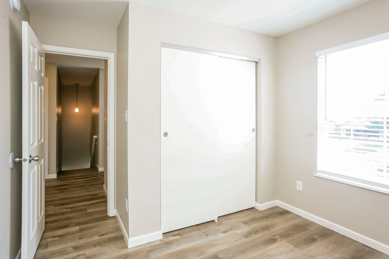 1,730/Mo, 1906 Murdoch Dr Greenfield, IN 46140 Bedroom View