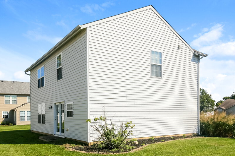 1,730/Mo, 1906 Murdoch Dr Greenfield, IN 46140 Rear View