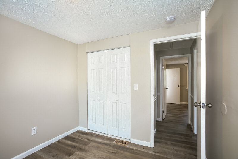 2,340/Mo, 6719 Bridger Ct Indianapolis, IN 46268 Bedroom View 2