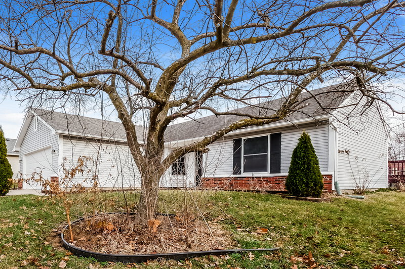 1,780/Mo, 6233 Carrie Cir Indianapolis, IN 46237 Front View