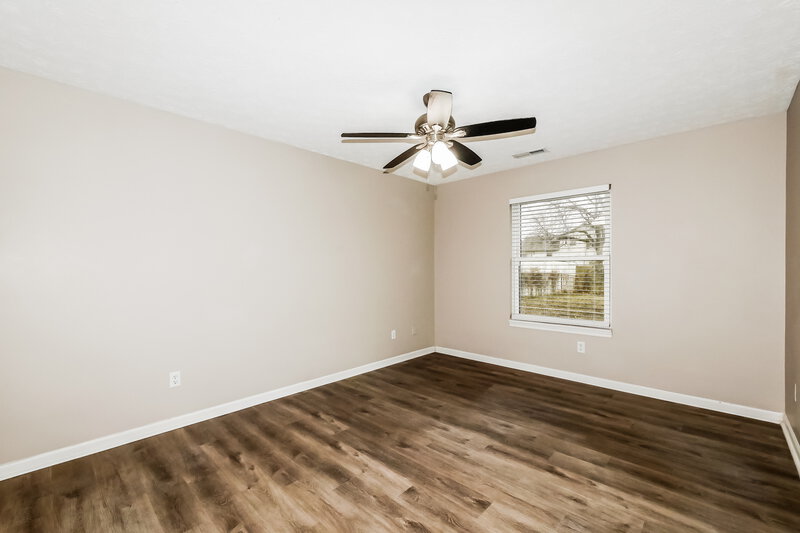 1,780/Mo, 6233 Carrie Cir Indianapolis, IN 46237 Main Bedroom View