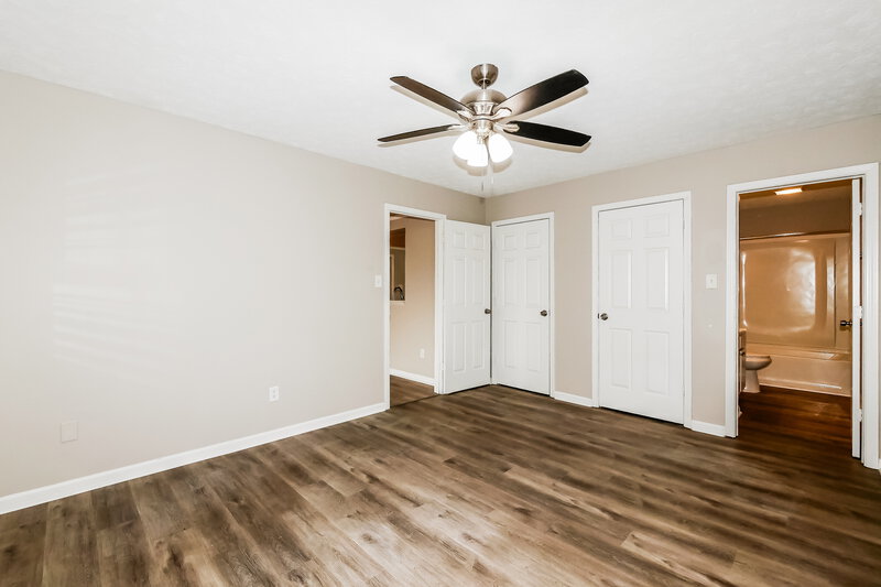 1,780/Mo, 6233 Carrie Cir Indianapolis, IN 46237 Main Bedroom View 2