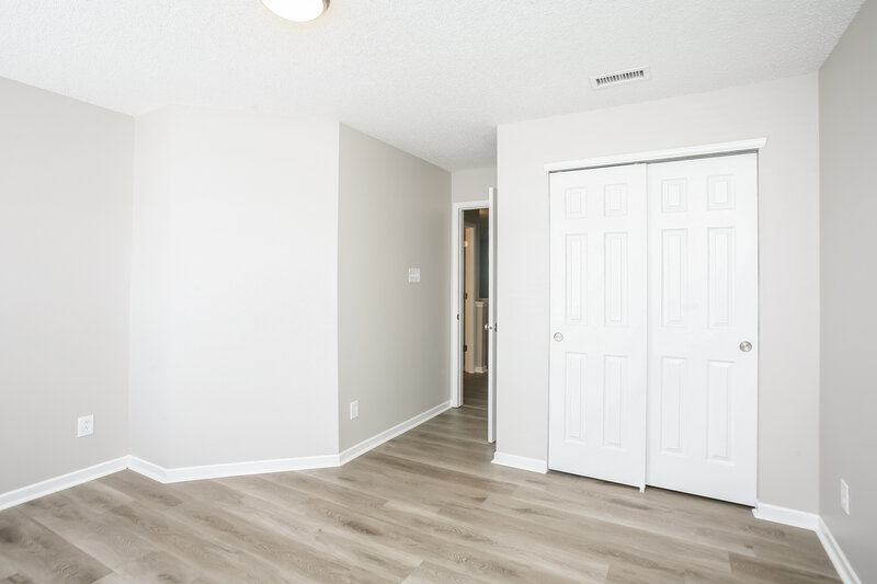 1,760/Mo, 6330 Alonzo Dr Indianapolis, IN 46217 Bedroom View