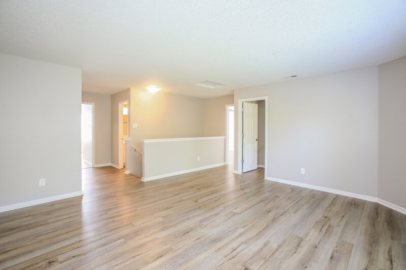 1,760/Mo, 6330 Alonzo Dr Indianapolis, IN 46217 Laundry Room View