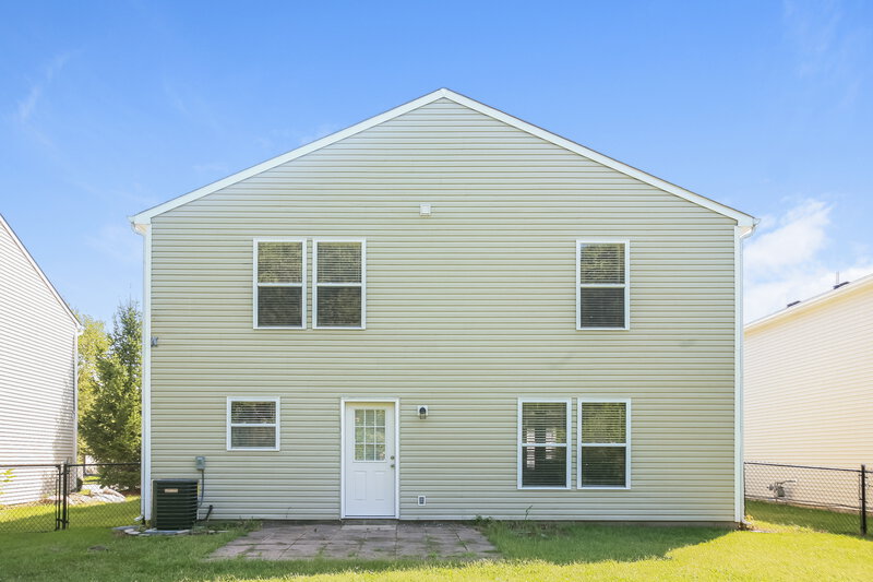 1,760/Mo, 6330 Alonzo Dr Indianapolis, IN 46217 Rear View