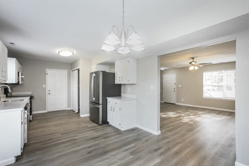 2,560/Mo, 4029 Willow Ct Franklin, IN 46131 Dining Room View
