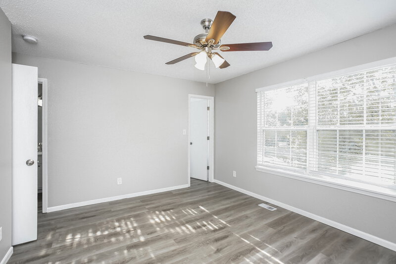 2,560/Mo, 4029 Willow Ct Franklin, IN 46131 Main Bedroom View